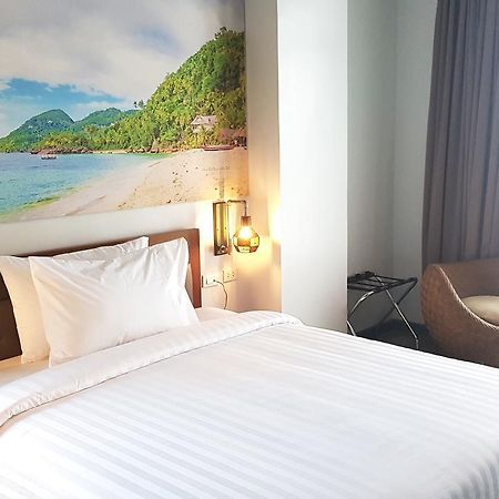 จีคิว พลาซา Hotel กาลิโบ ภายนอก รูปภาพ