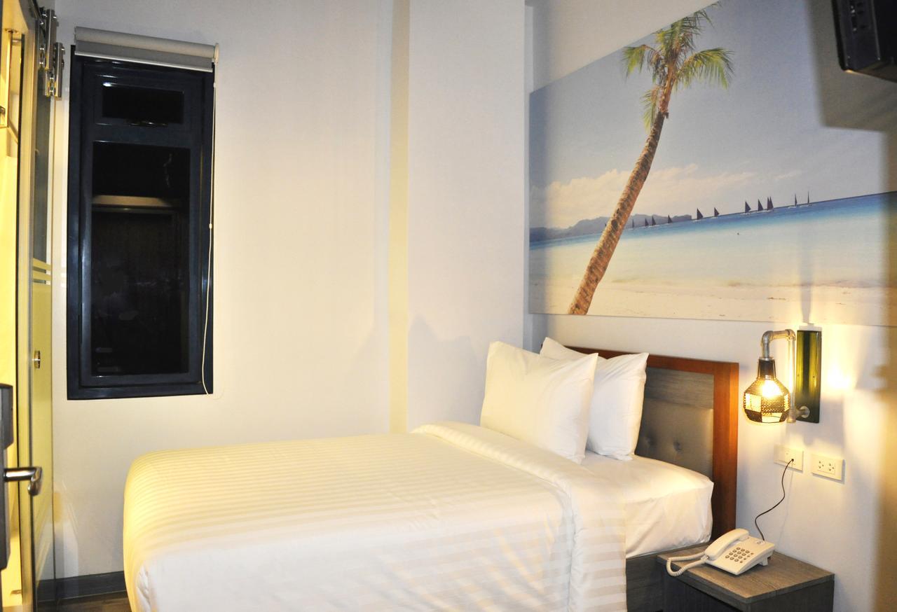จีคิว พลาซา Hotel กาลิโบ ภายนอก รูปภาพ