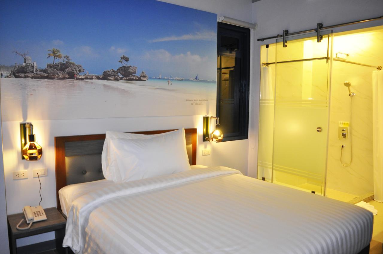 จีคิว พลาซา Hotel กาลิโบ ภายนอก รูปภาพ